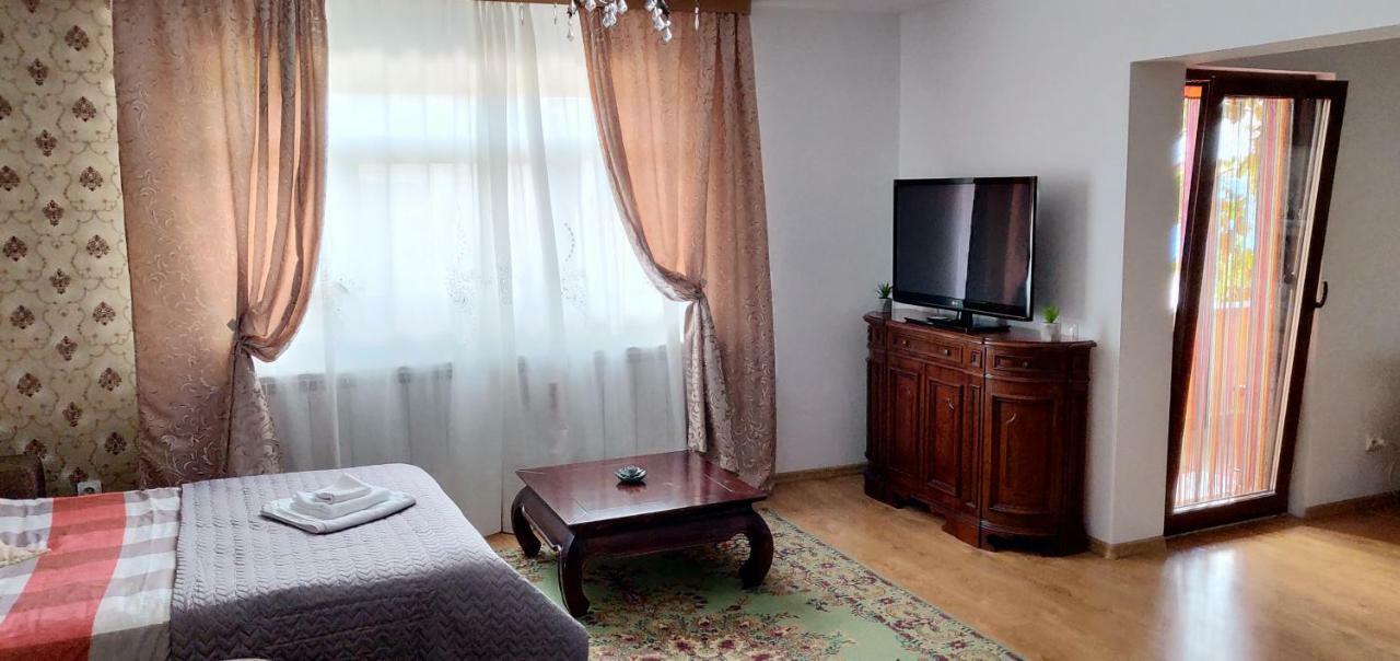 D&D Vila Iasi Exterior photo